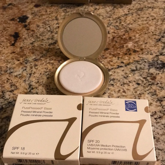 Jane Iredale 100% Mineral Pressed Powder SPF 18-20 - Picture 4 of 7